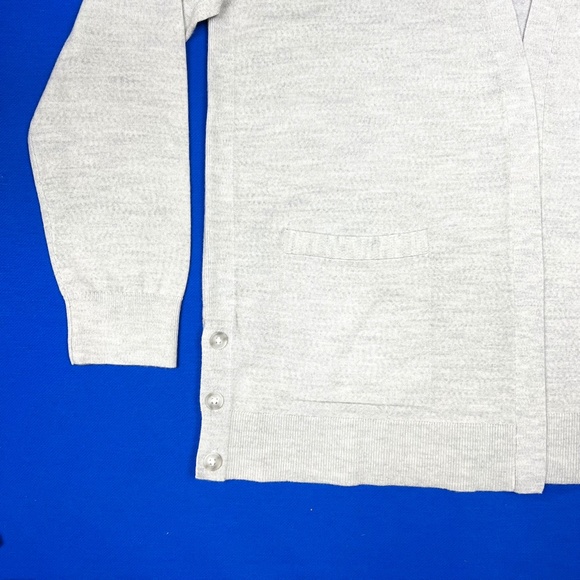 🚫SOLD! |•NWT🎁🤩 |•BANANA REPUBLIC•| 100% Merino Wool Cardigan Sweater - Picture 4 of 10